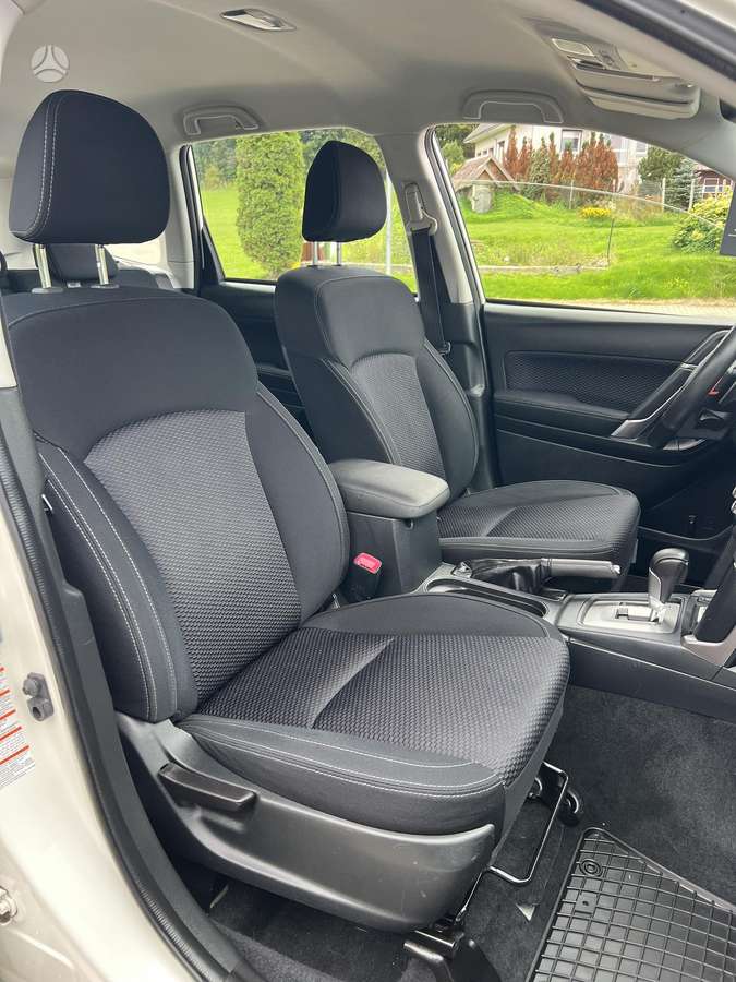 Subaru Forester, 2.0 l., Внедорожник / Кроссовер