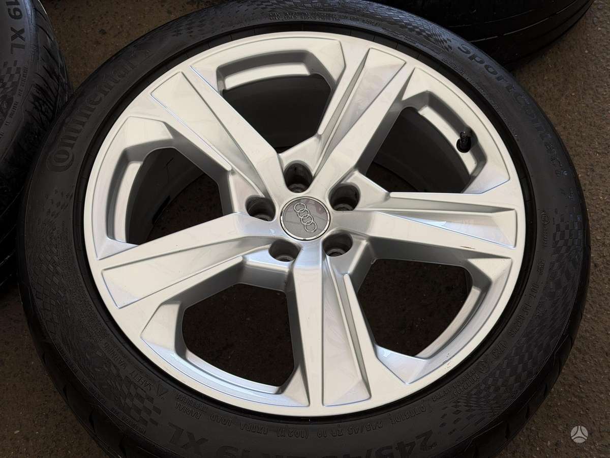 Audi A7, light alloy, R19