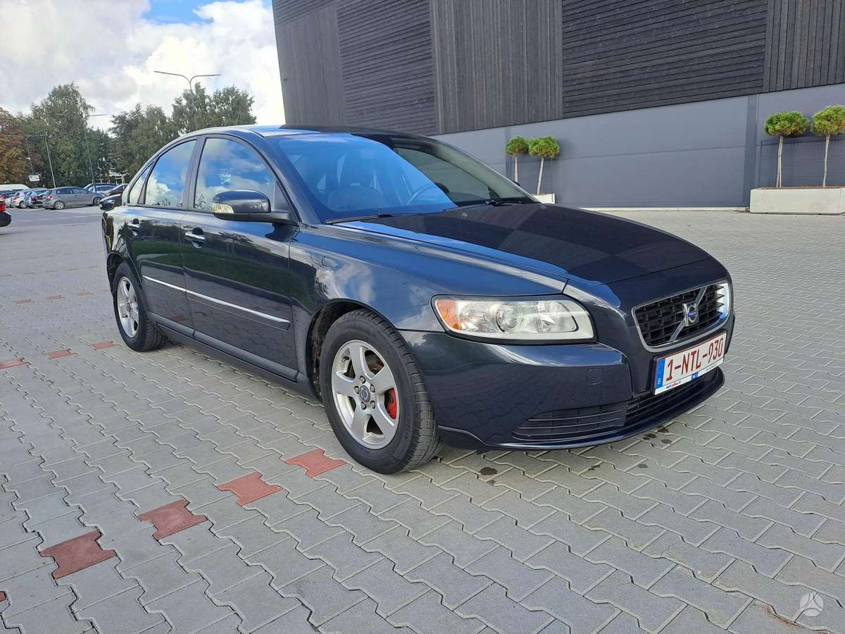 Volvo S40, 1.6 l., Седан
