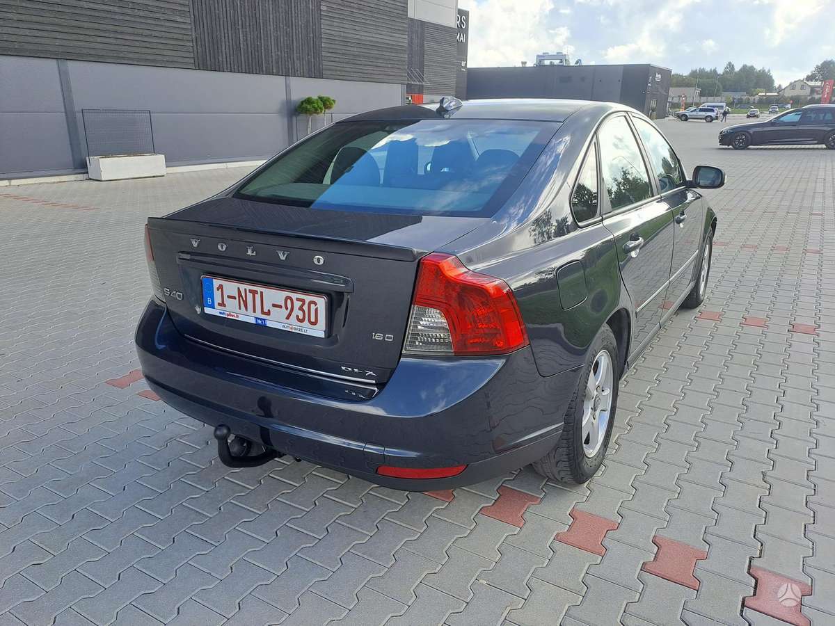 Volvo S40, 1.6 l., Седан