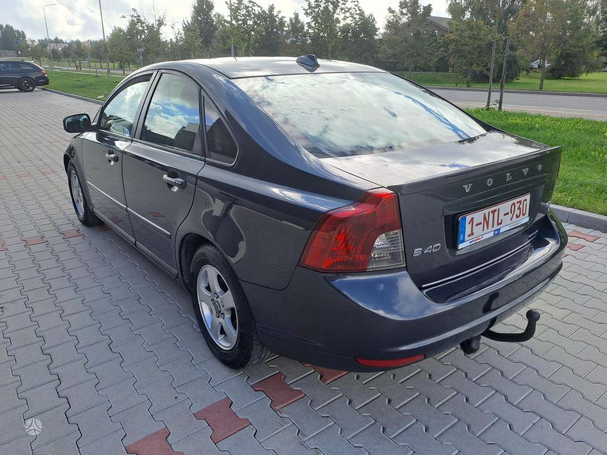Volvo S40, 1.6 l., Седан