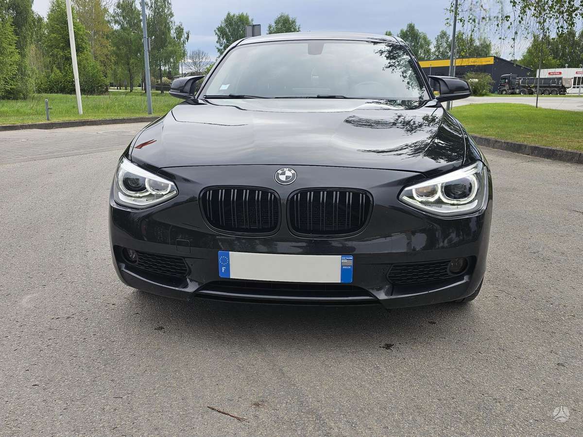 BMW 116, 2.0 l., hatchback