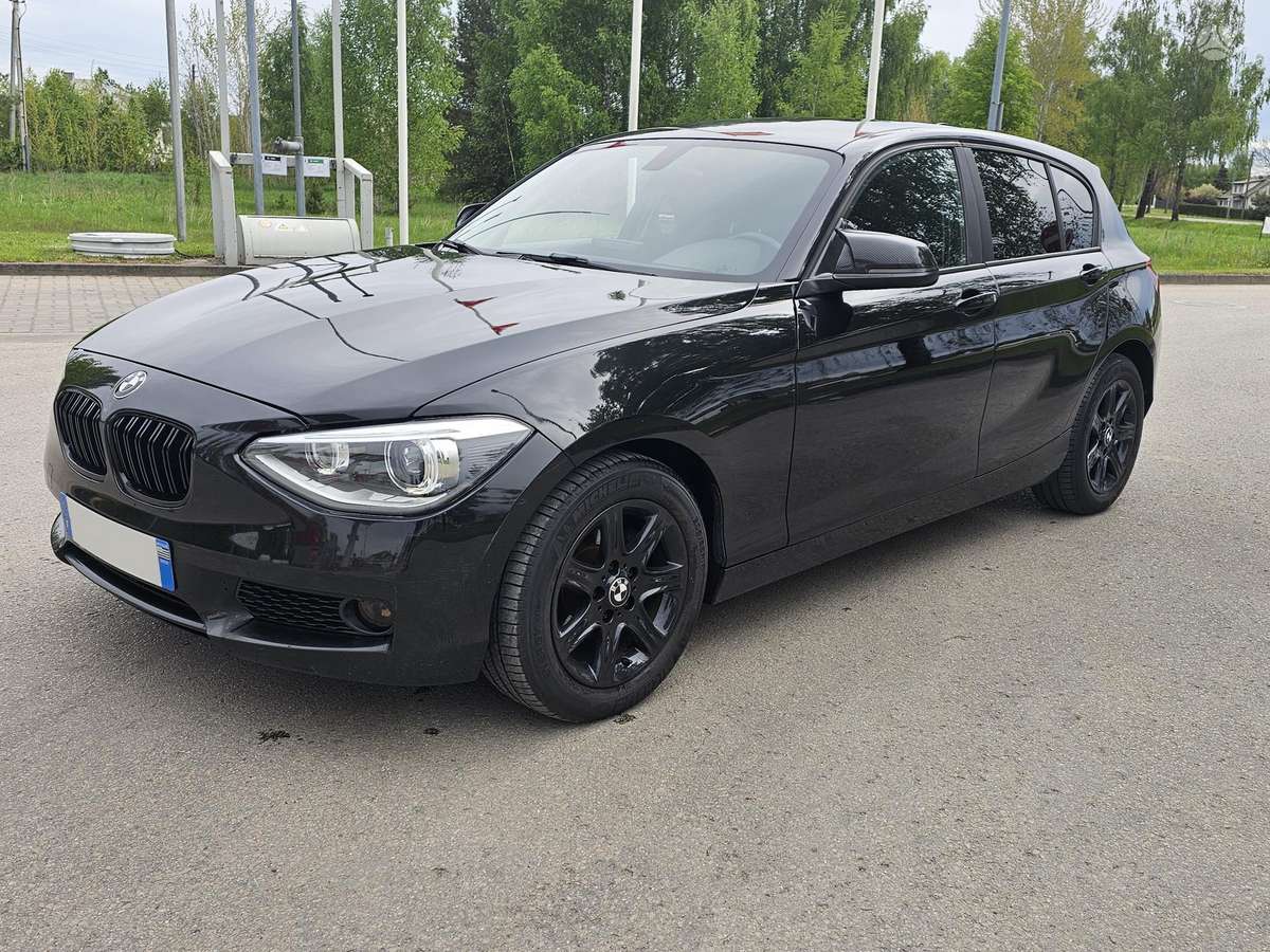 BMW 116, 2.0 l., hatchback