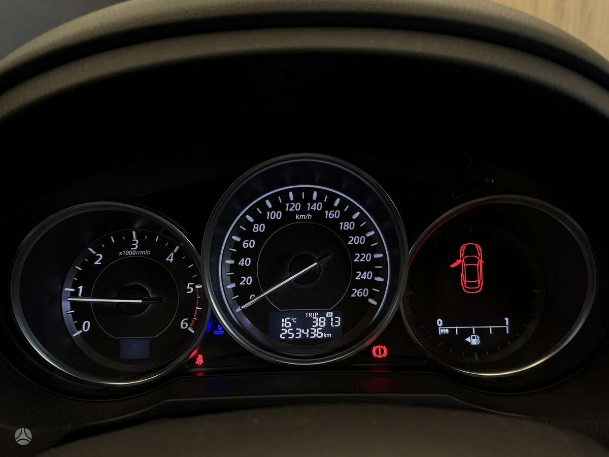 Mazda 6, 2.2 l., universalas