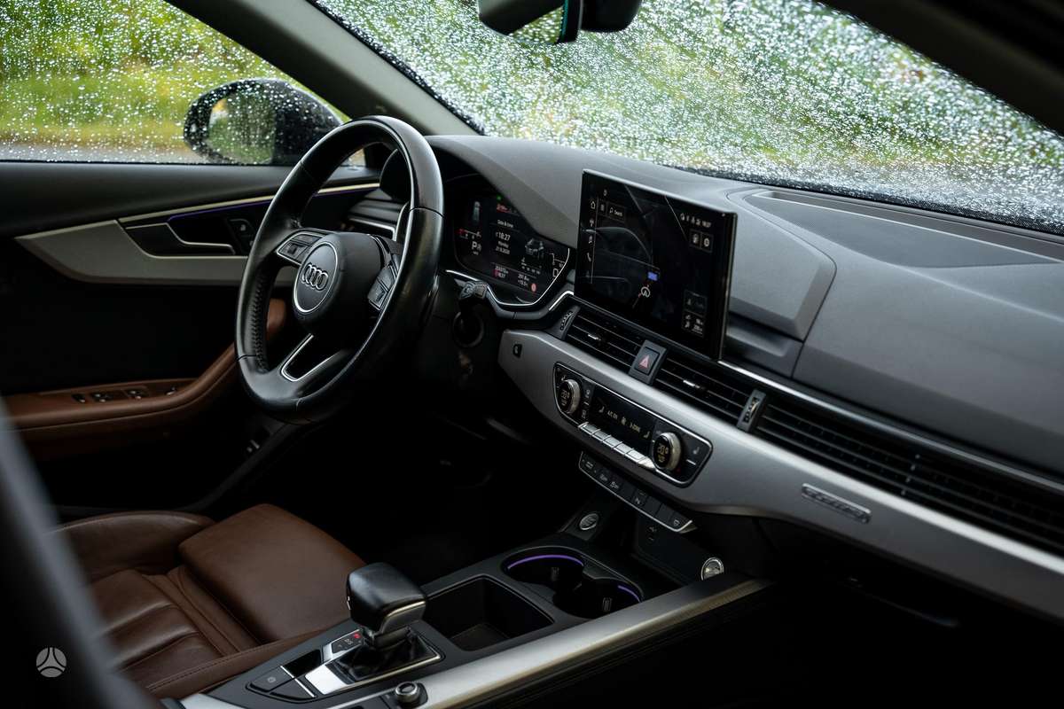 Audi A4, 2.0 l., Универсал