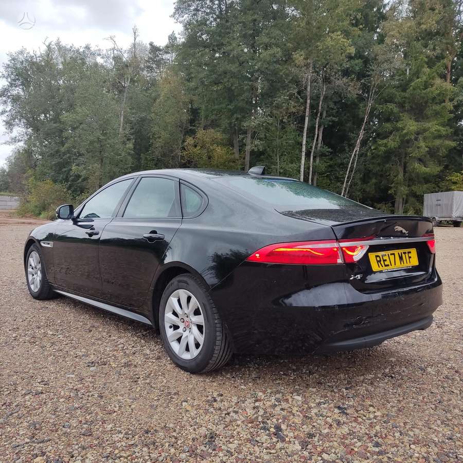 Jaguar XF, 2.0 l., Седан
