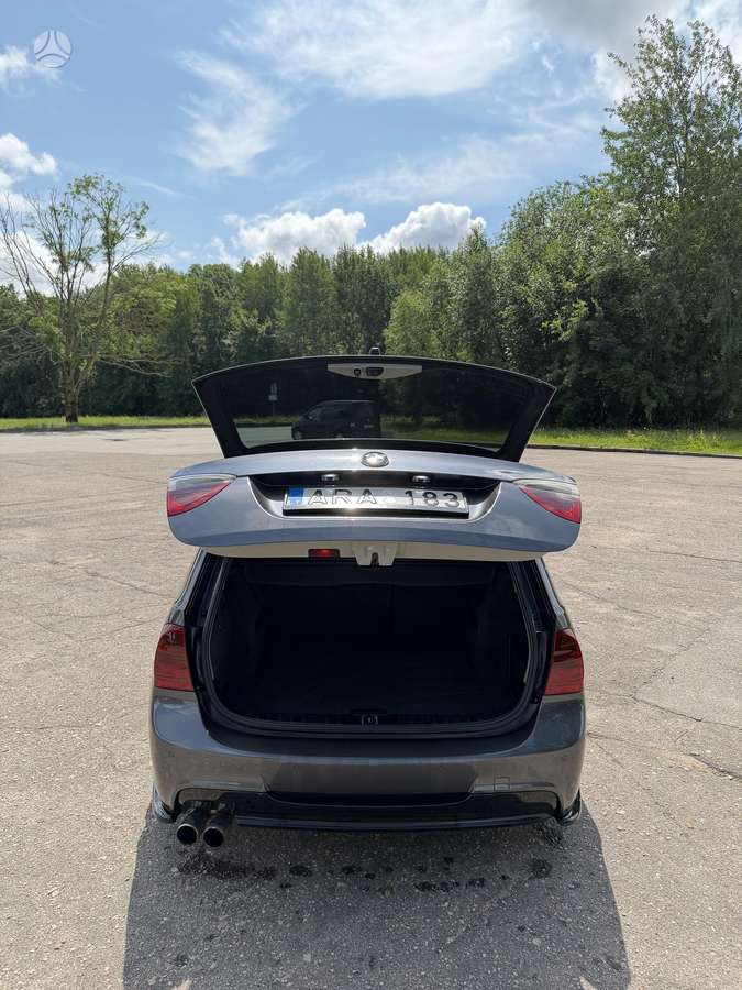 BMW 318, 2.0 l., wagon