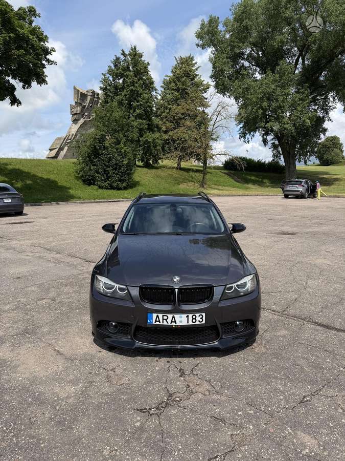 BMW 318, 2.0 l., wagon