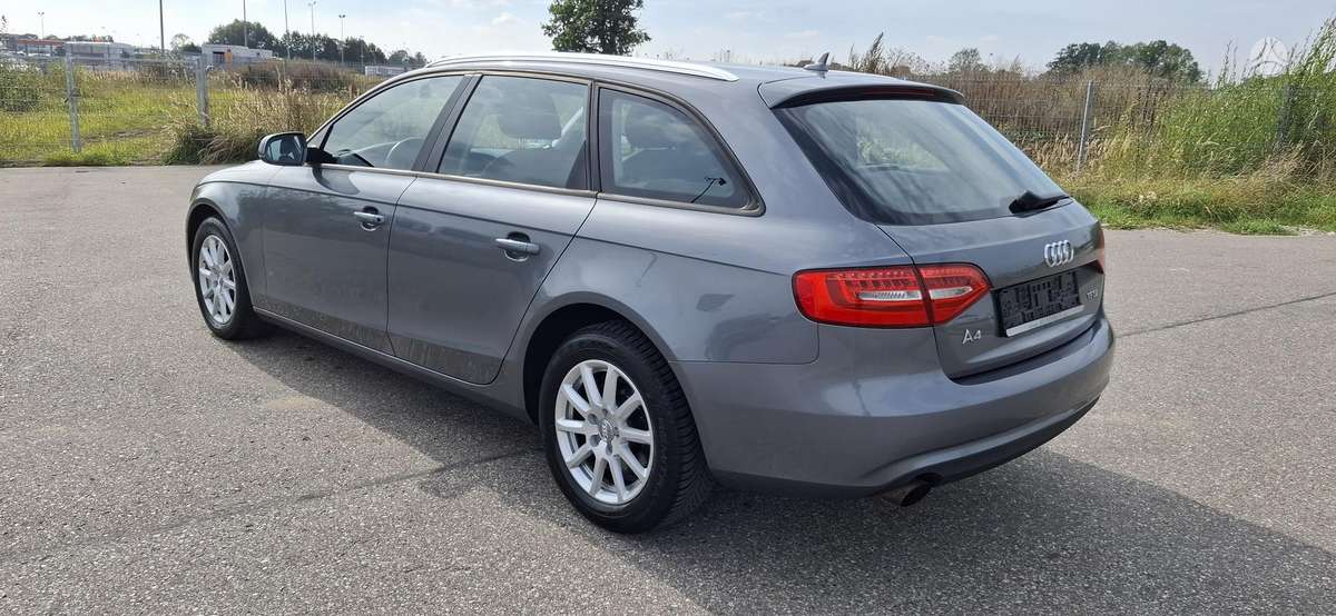 Audi A4, 1.8 l., Универсал
