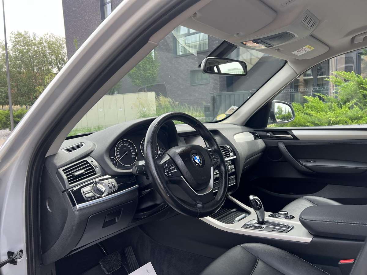 BMW X3, 2.0 l., off-road / crossover