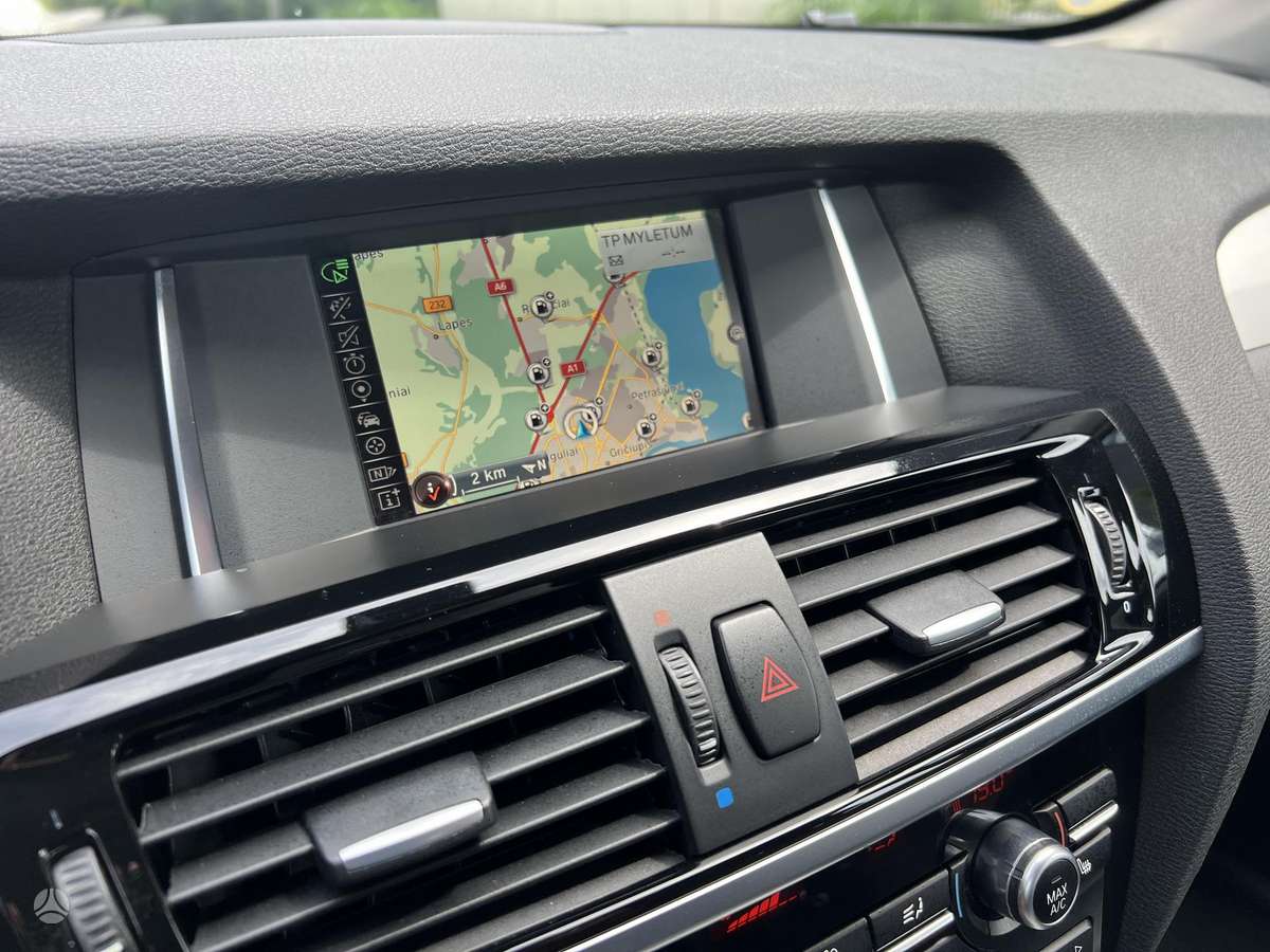 BMW X3, 2.0 l., off-road / crossover