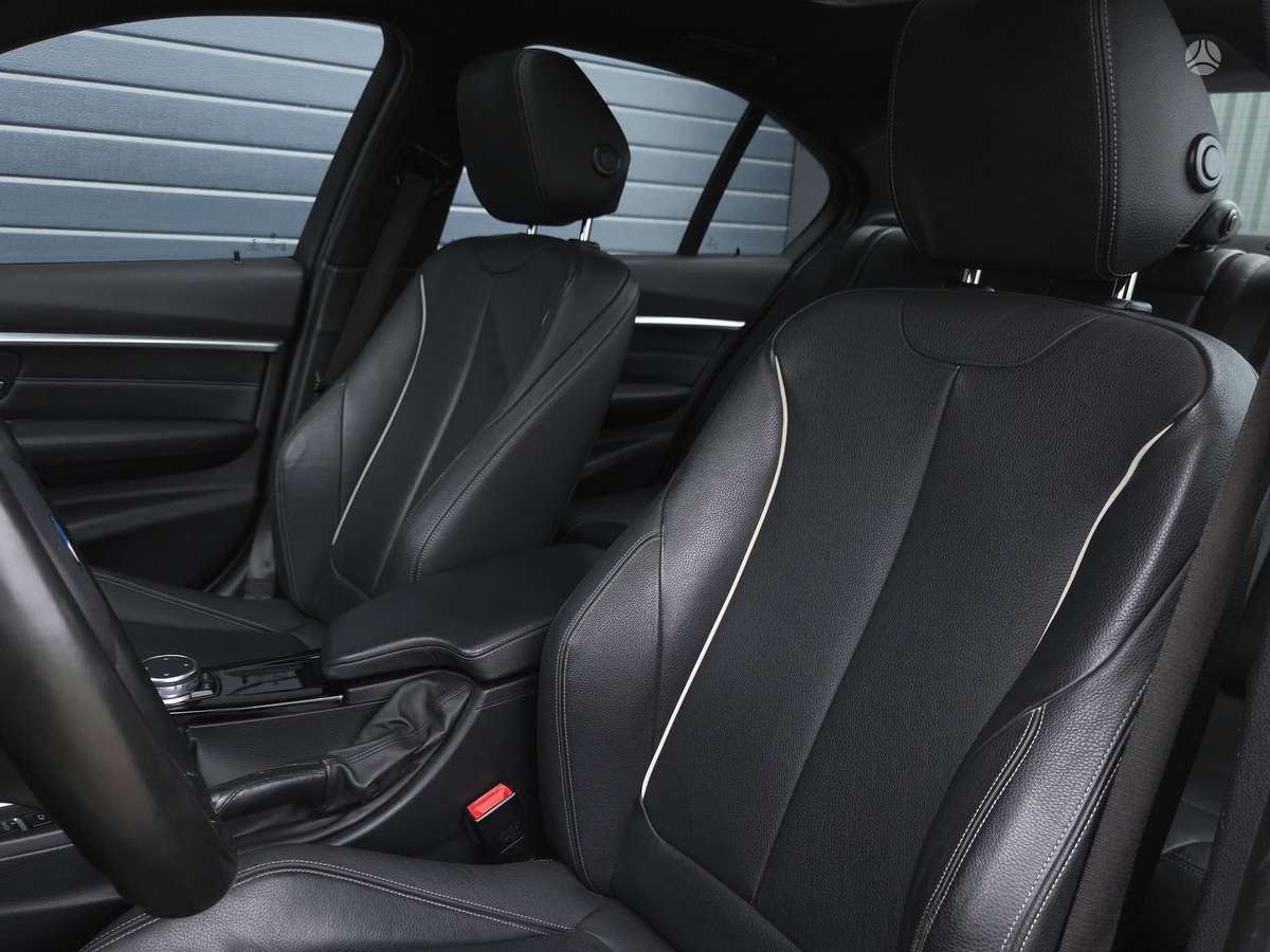 BMW 320, 2.0 l., Седан