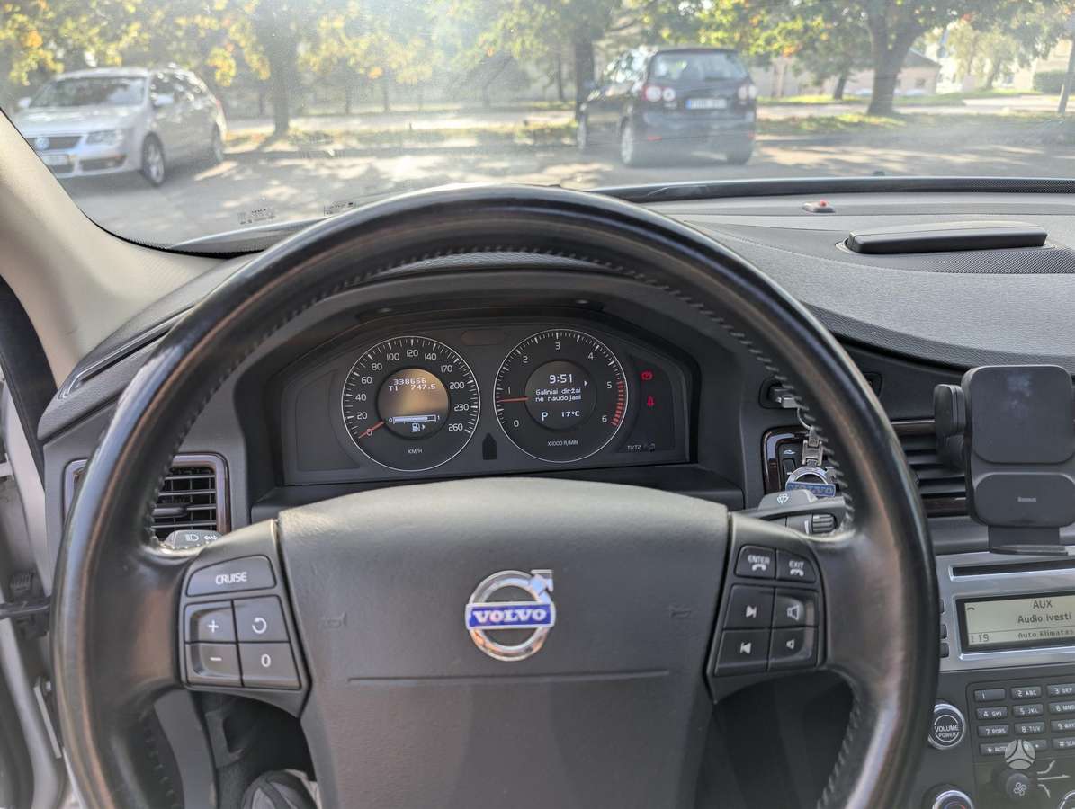 Volvo S80, 2.4 l., Седан