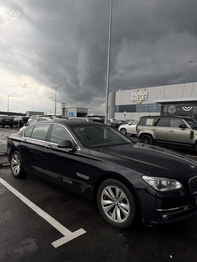 BMW 730, 3.0 l., sedanas