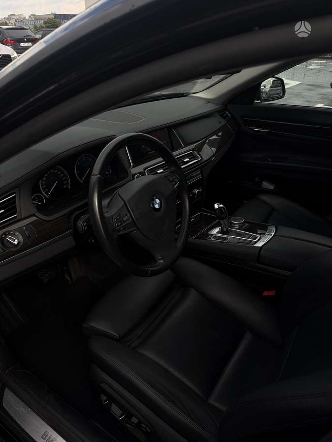 BMW 730, 3.0 l., sedanas