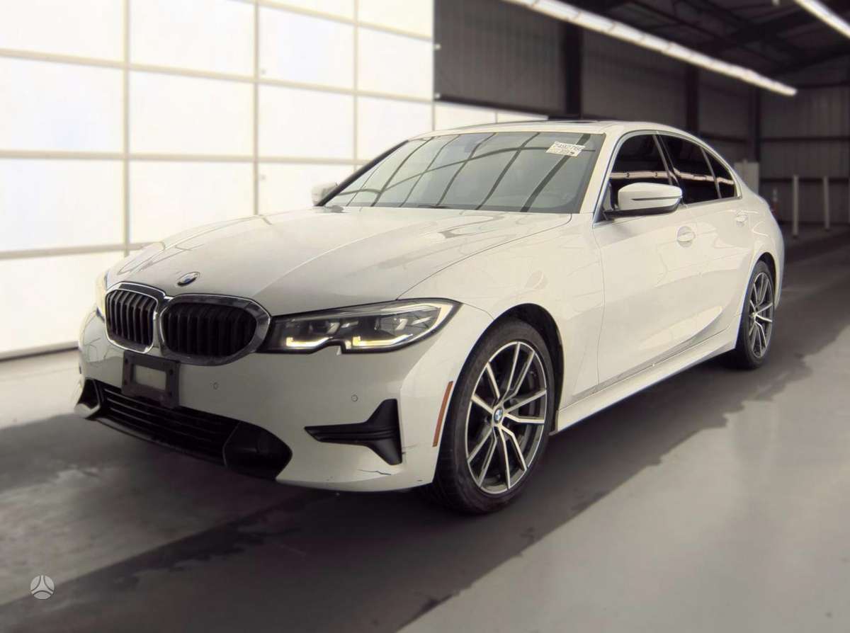 BMW 330, 2.0 l., Седан