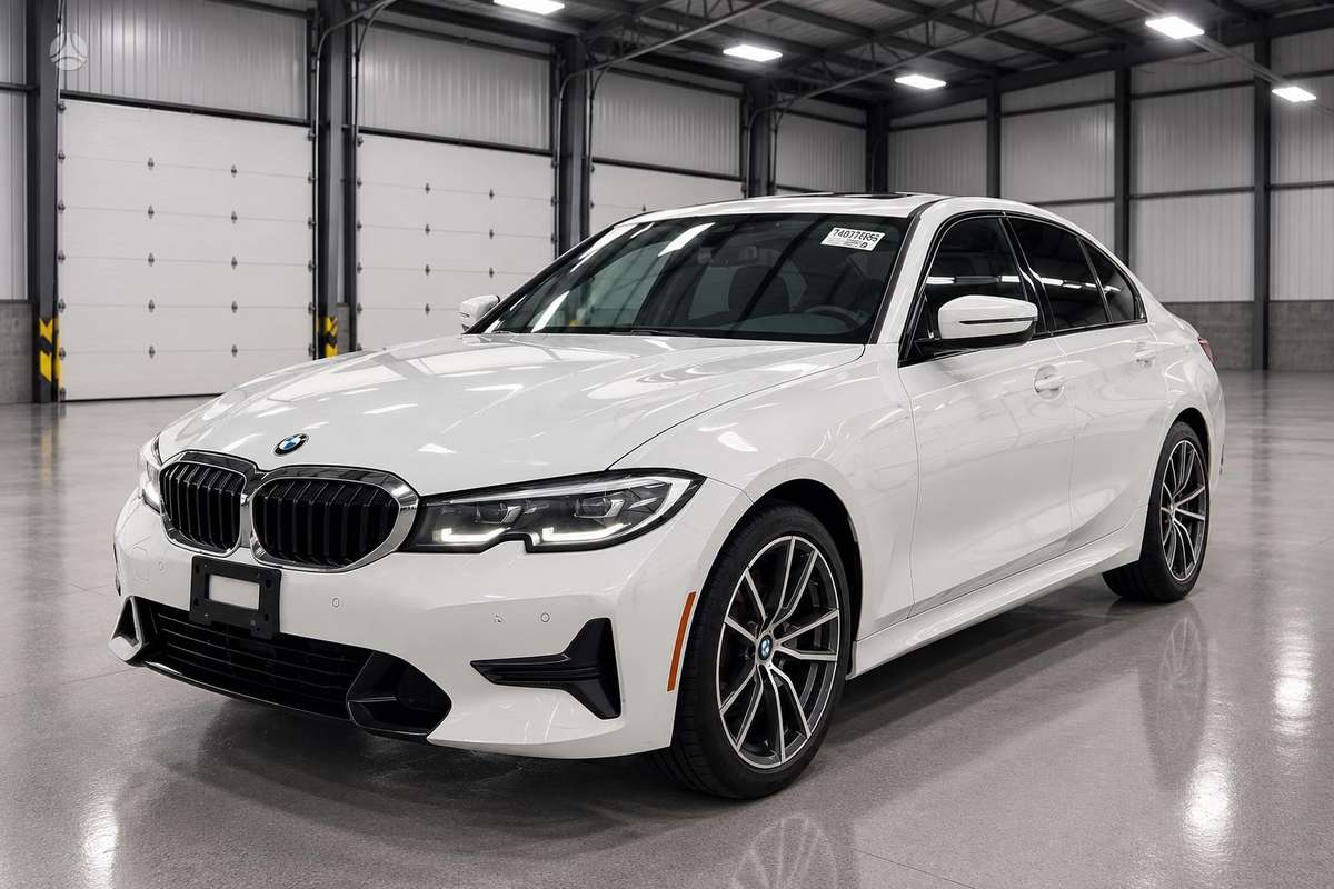 BMW 330, 2.0 l., Седан