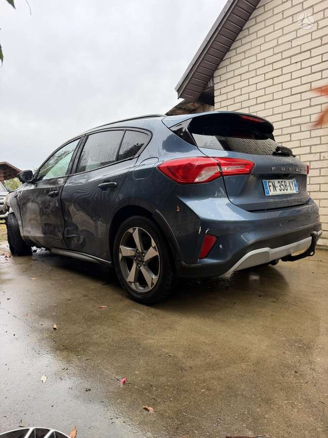 Ford Focus, 1.0 l., hatchback