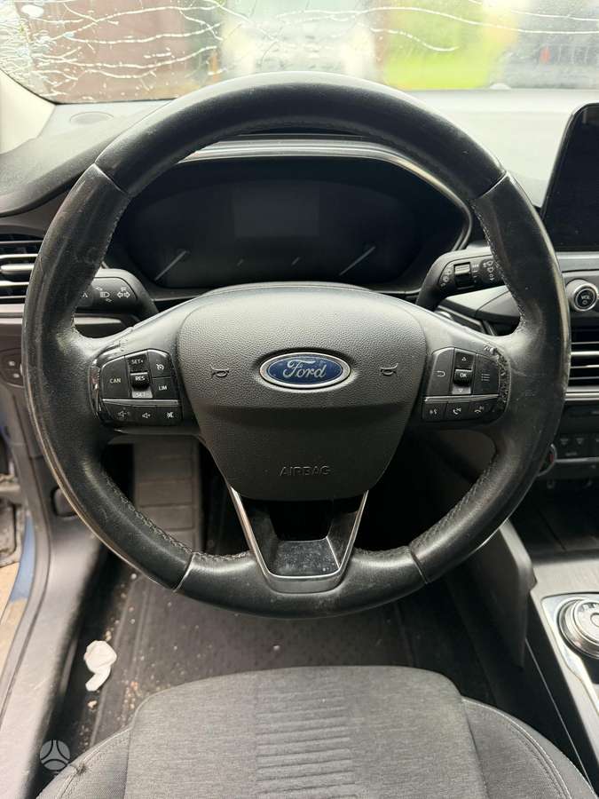 Ford Focus, 1.0 l., hatchback