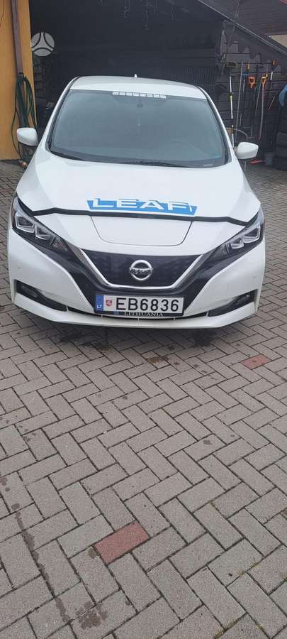 Nissan Leaf, 40 kWh, hatchback