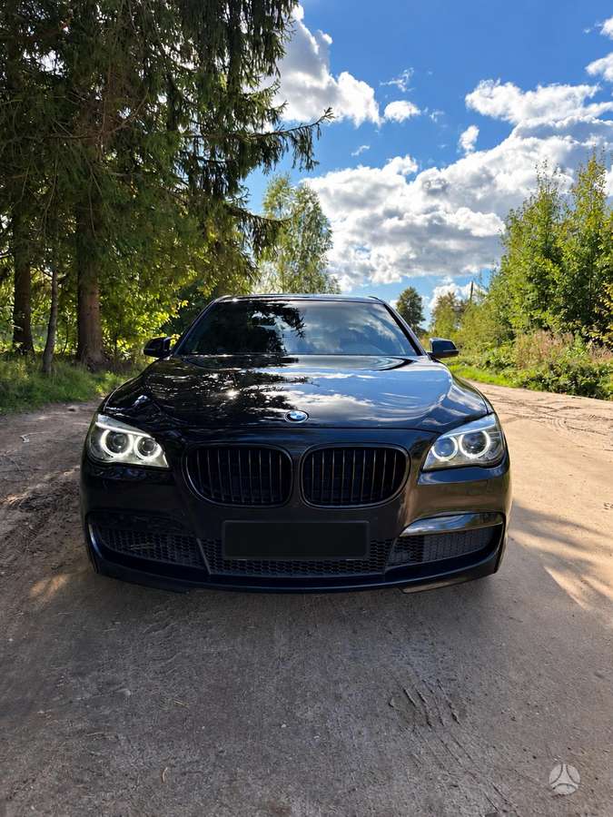 BMW 740, 3.0 l., Седан