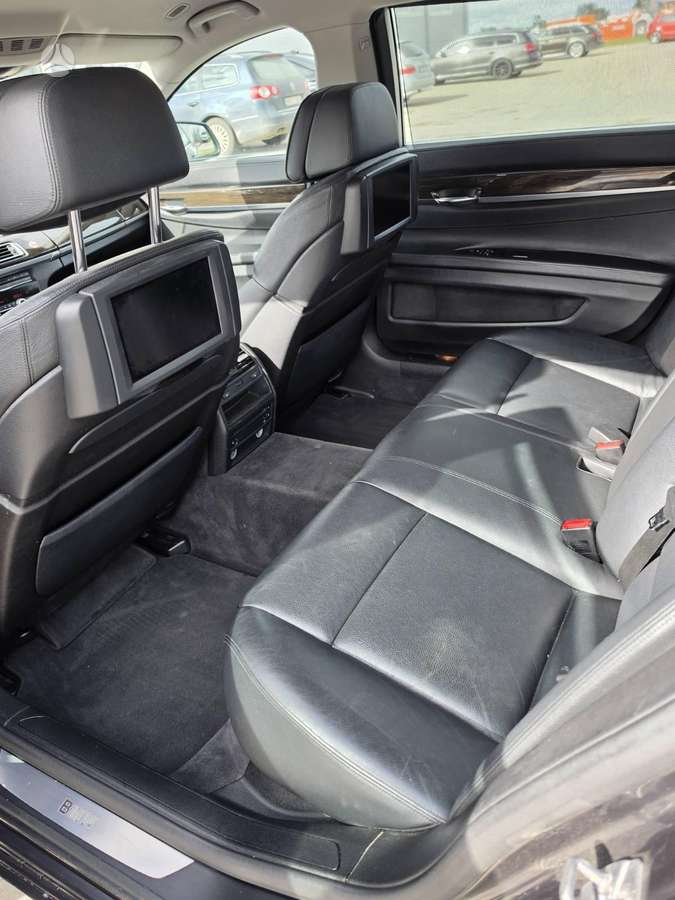 BMW 730, 3.0 l., Седан