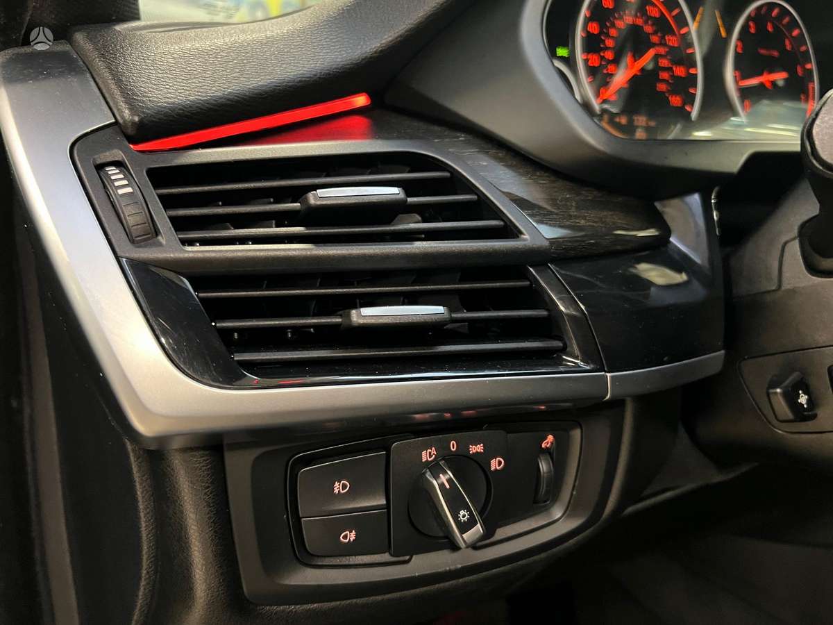 BMW X5, 3.0 l., off-road / crossover