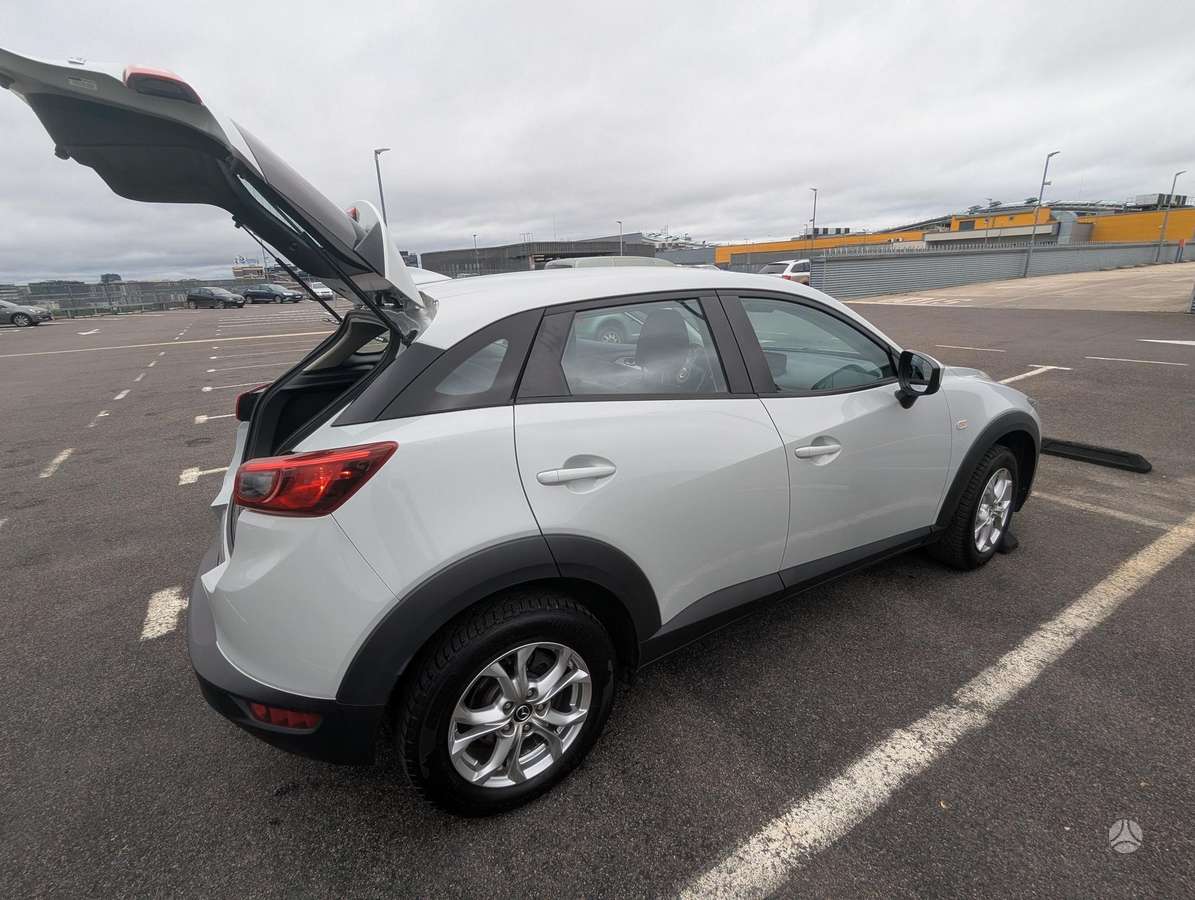 Mazda CX-3, 2.0 l., off-road / crossover
