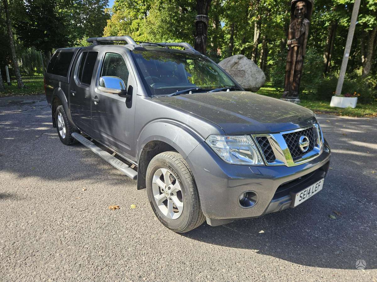 Nissan Navara, 2.5 l., Пикап