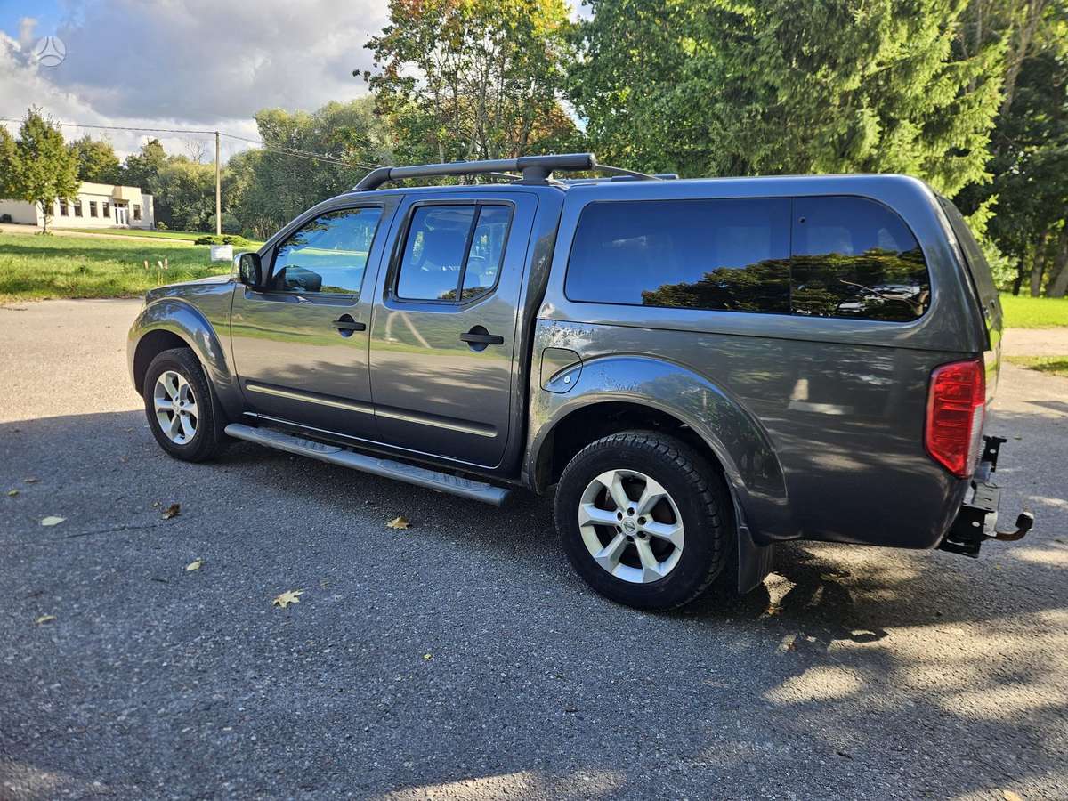 Nissan Navara, 2.5 l., Пикап