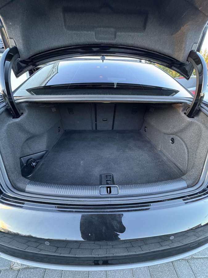 Audi A3, 2.0 l., Седан