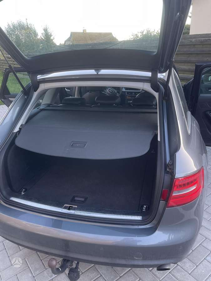 Audi A4, 1.8 l., universalas