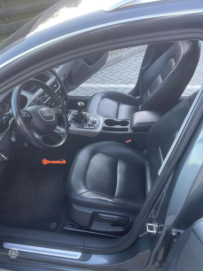 Audi A4, 1.8 l., universalas