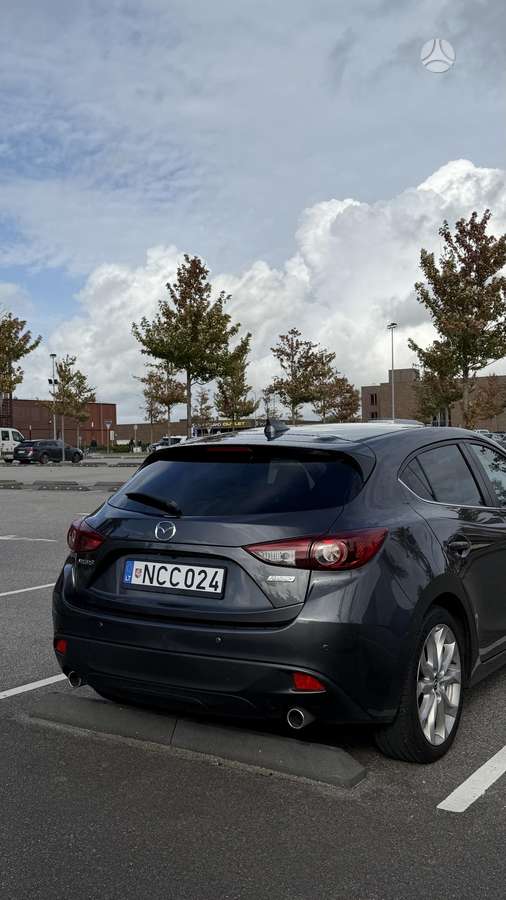 Mazda 3, 2.2 l., Хэтчбек