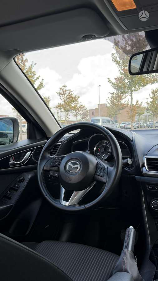 Mazda 3, 2.2 l., Хэтчбек