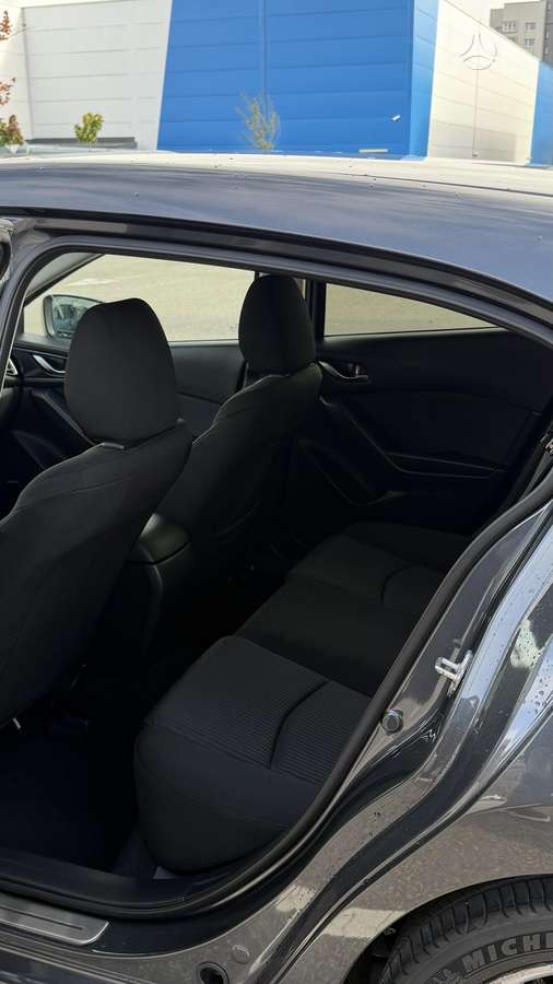Mazda 3, 2.2 l., Хэтчбек