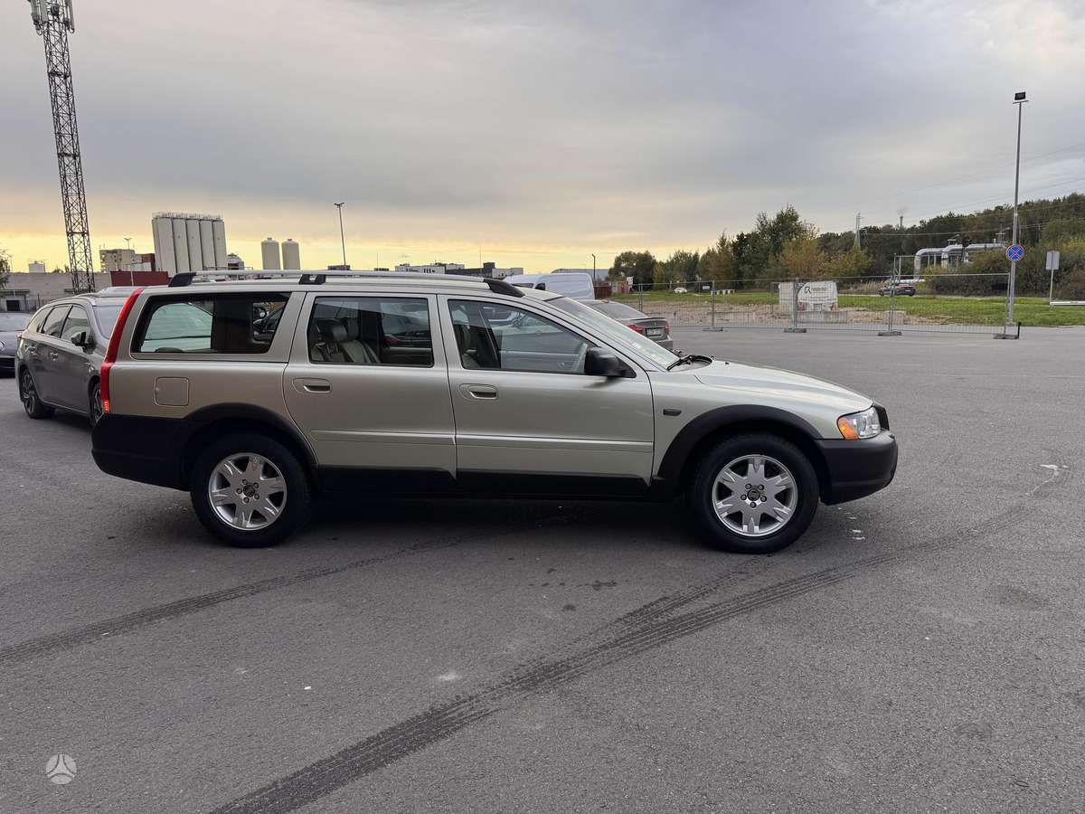 Volvo XC70, 2.4 l., Универсал