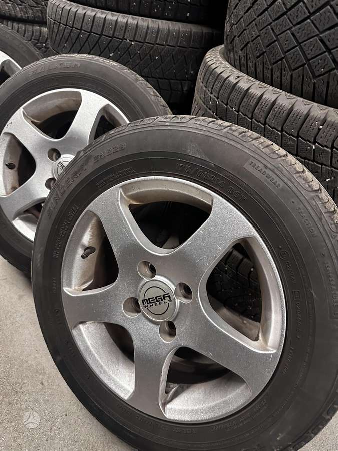 MEGA WHEELS, lengvojo lydinio, R14