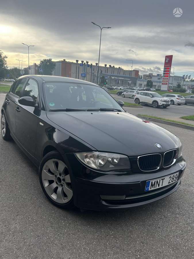 BMW 118, 2.0 l., hatchback