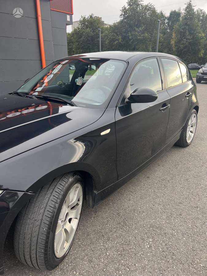 BMW 118, 2.0 l., hatchback