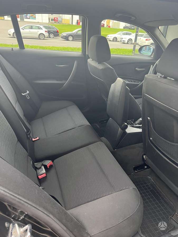 BMW 118, 2.0 l., hatchback