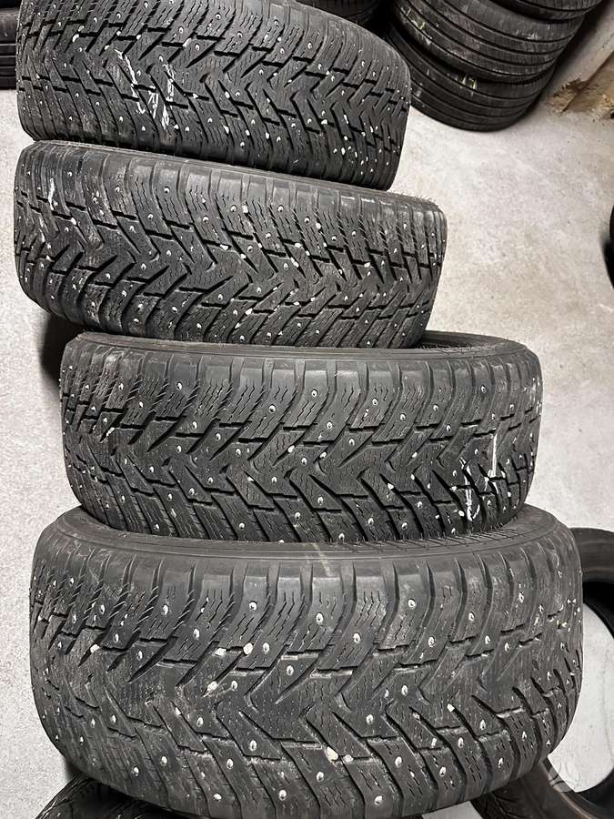 Nokian, зимние 235/50 R19