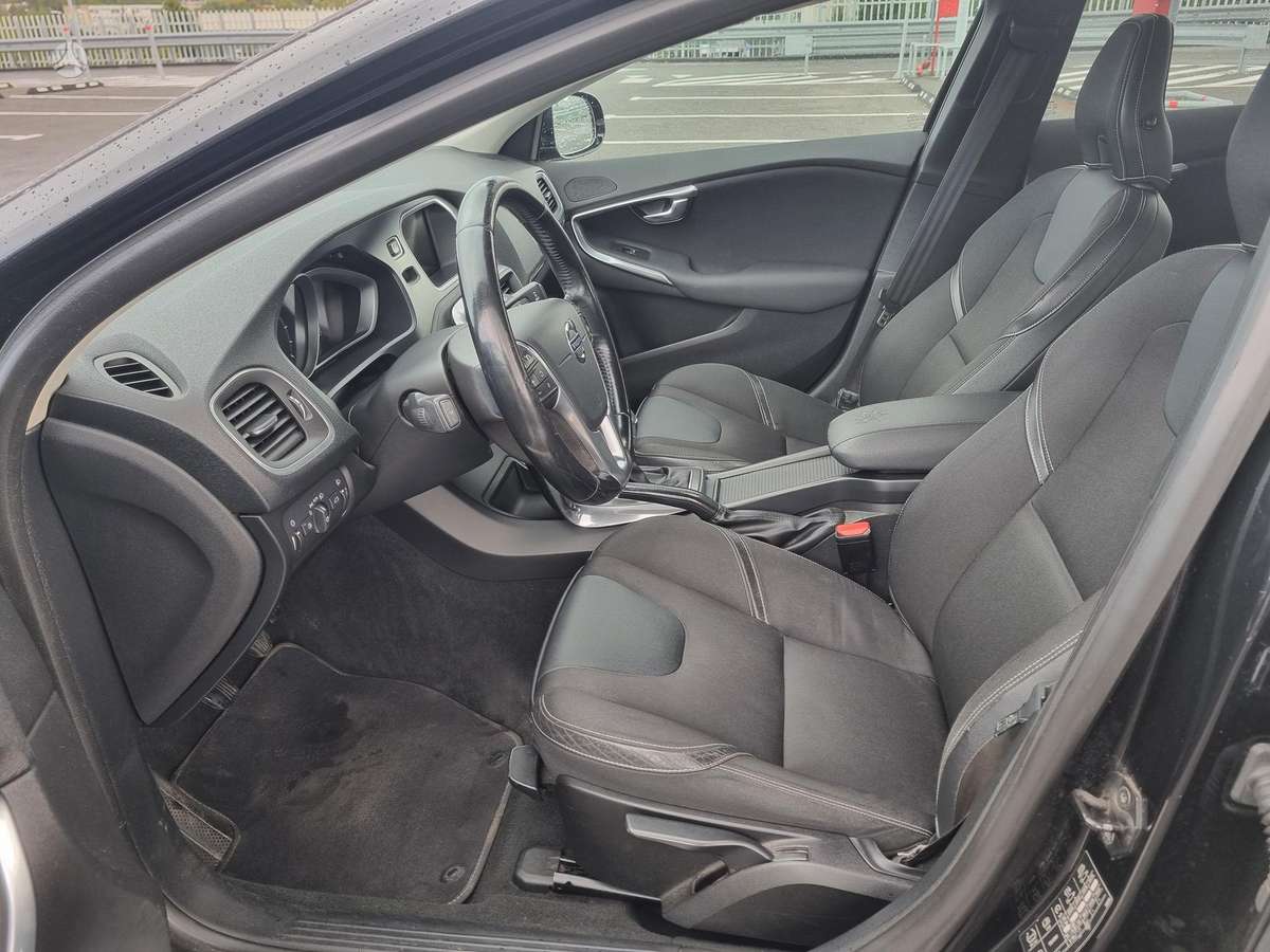 Volvo V40, 2.0 l., Хэтчбек