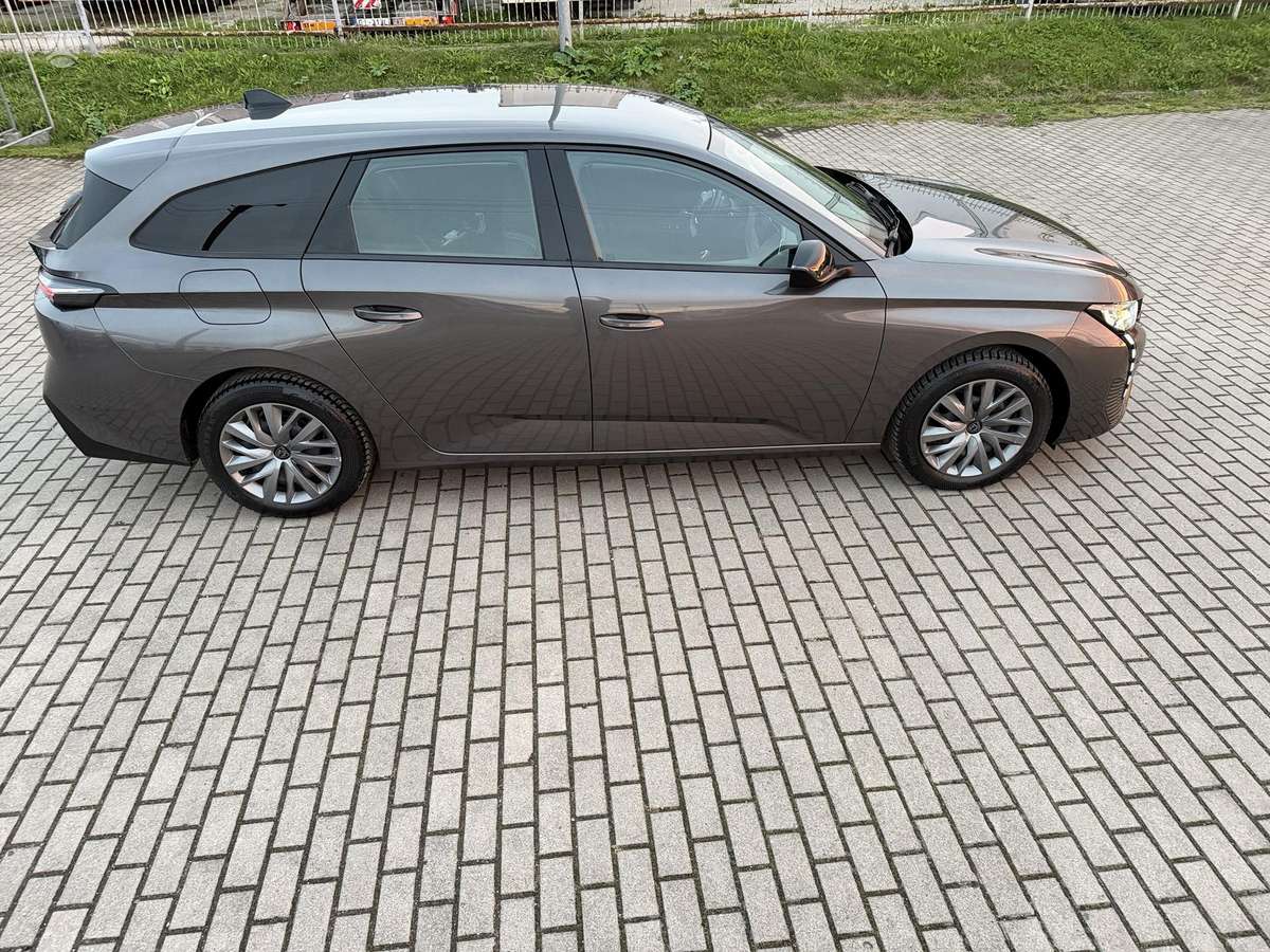 Peugeot 308, 1.2 l., Универсал