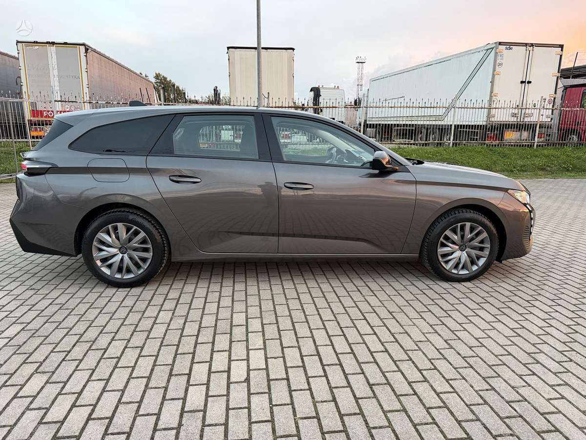 Peugeot 308, 1.2 l., Универсал