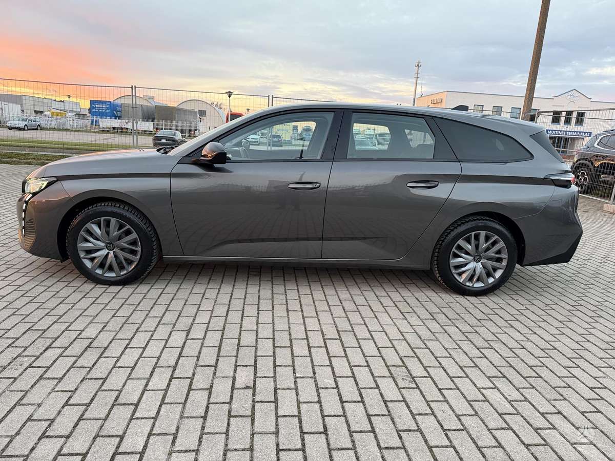 Peugeot 308, 1.2 l., Универсал