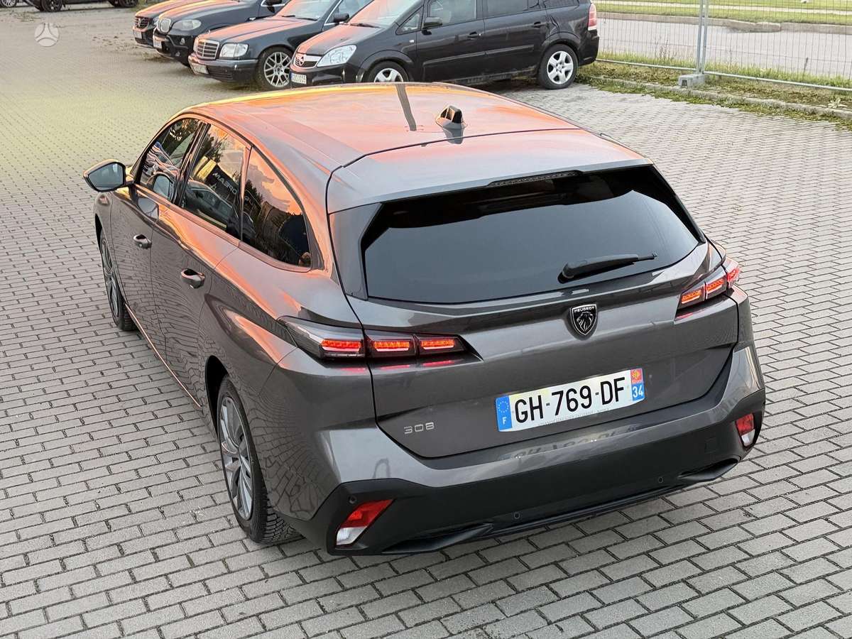 Peugeot 308, 1.2 l., Универсал