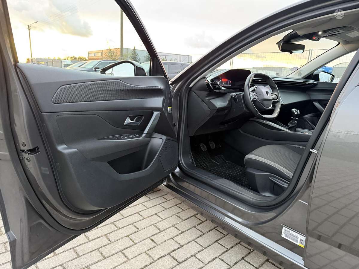 Peugeot 308, 1.2 l., Универсал