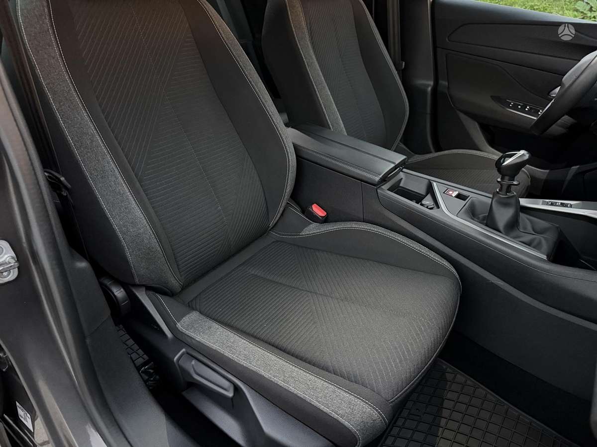 Peugeot 308, 1.2 l., Универсал