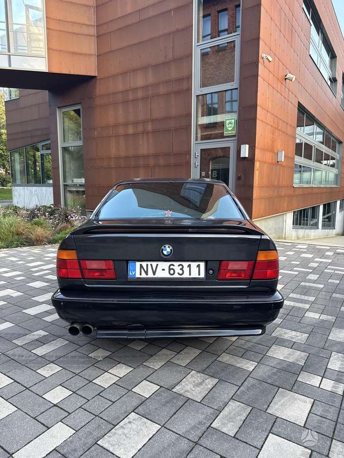 BMW 535, 3.4 l., Седан